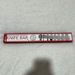 Stainless Steel Magnetic Knife Bar by - Silver